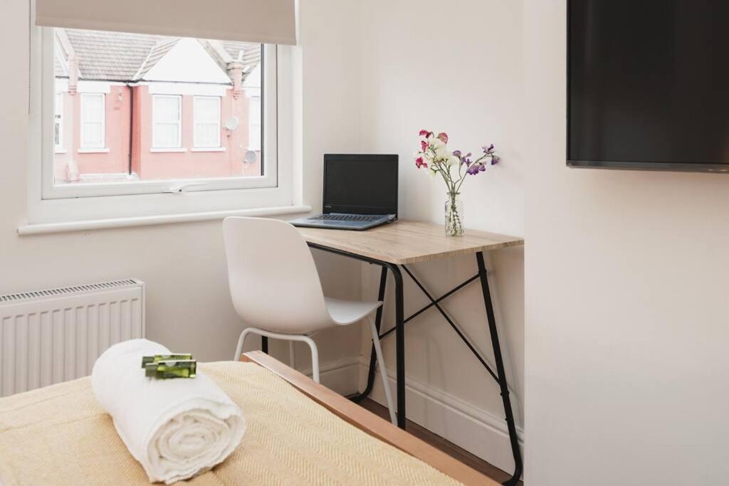 Newly Renovated Modern 4 Bed 3 Bath Apartment London Exterior foto