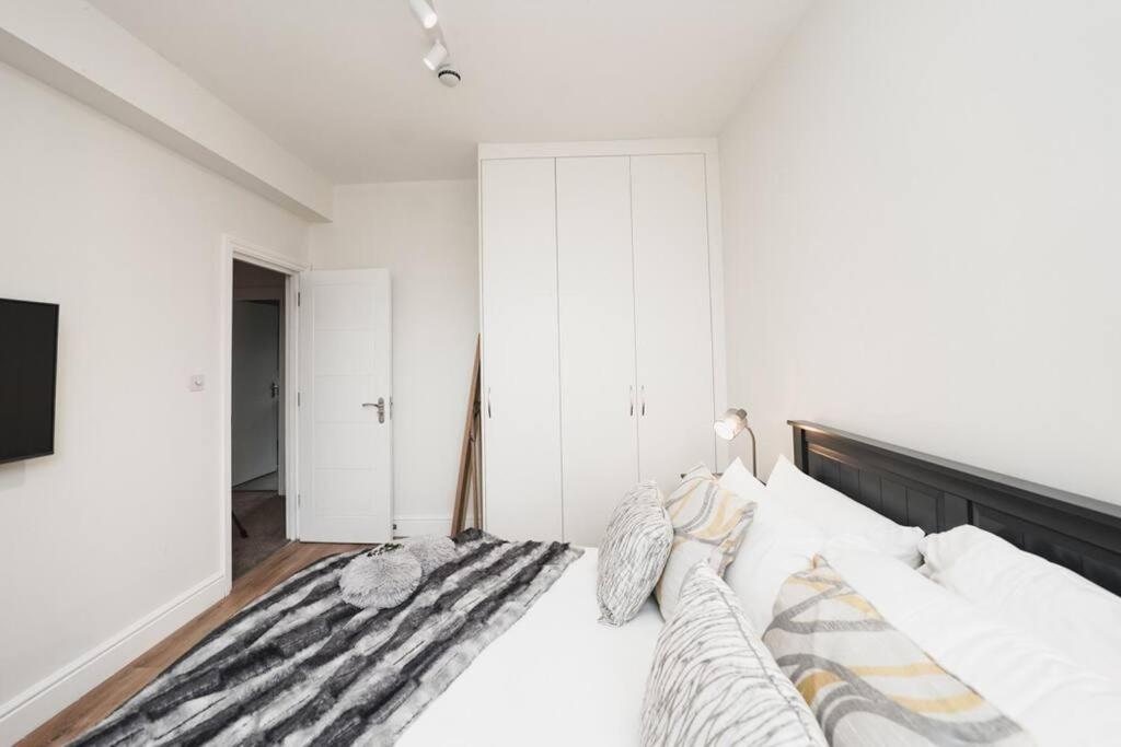 Newly Renovated Modern 4 Bed 3 Bath Apartment London Exterior foto