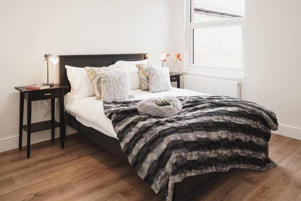 Newly Renovated Modern 4 Bed 3 Bath Apartment London Exterior foto