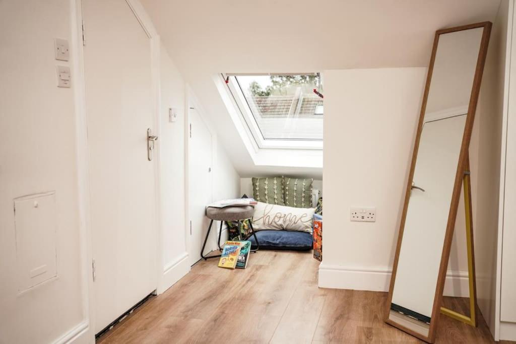 Newly Renovated Modern 4 Bed 3 Bath Apartment London Exterior foto