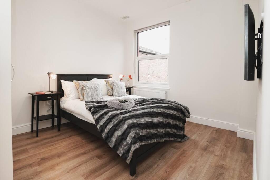 Newly Renovated Modern 4 Bed 3 Bath Apartment London Exterior foto