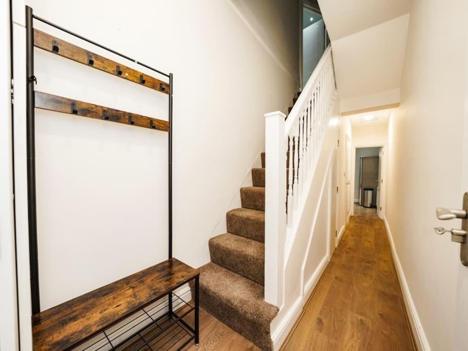 Newly Renovated Modern 4 Bed 3 Bath Apartment London Exterior foto