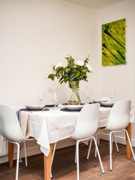 Newly Renovated Modern 4 Bed 3 Bath Apartment London Exterior foto