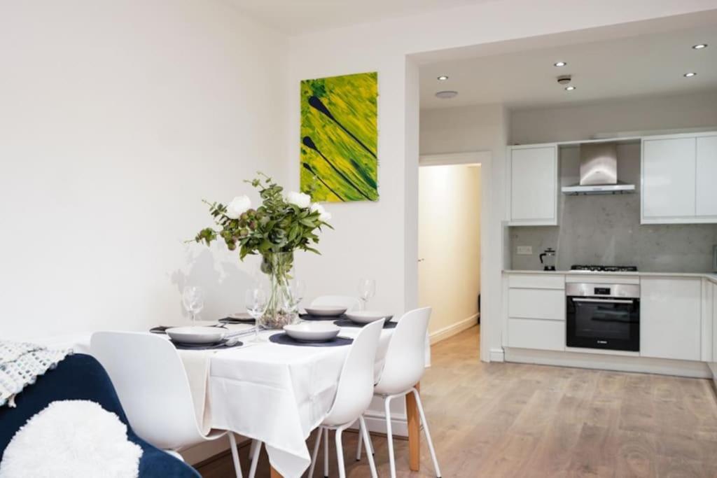 Newly Renovated Modern 4 Bed 3 Bath Apartment London Exterior foto