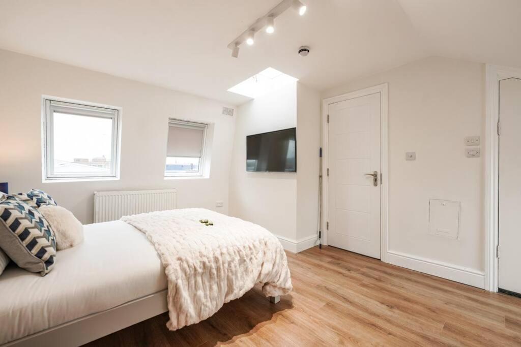Newly Renovated Modern 4 Bed 3 Bath Apartment London Exterior foto