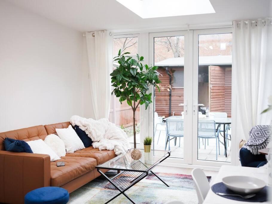 Newly Renovated Modern 4 Bed 3 Bath Apartment London Exterior foto