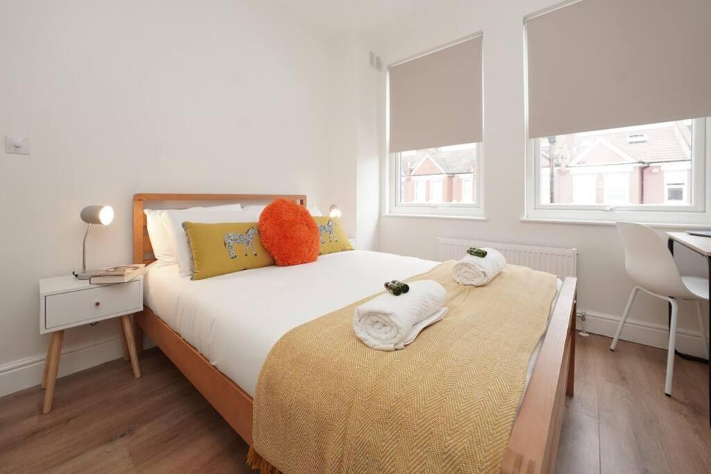 Newly Renovated Modern 4 Bed 3 Bath Apartment London Exterior foto