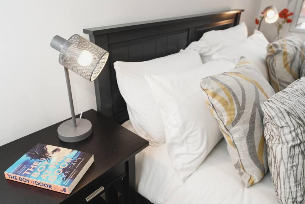 Newly Renovated Modern 4 Bed 3 Bath Apartment London Exterior foto